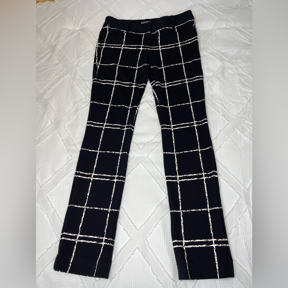 Express Columnist Classic Black Checkered  Plaid Mid Rise Crop Pants Size 00 - Picture 9 of 10